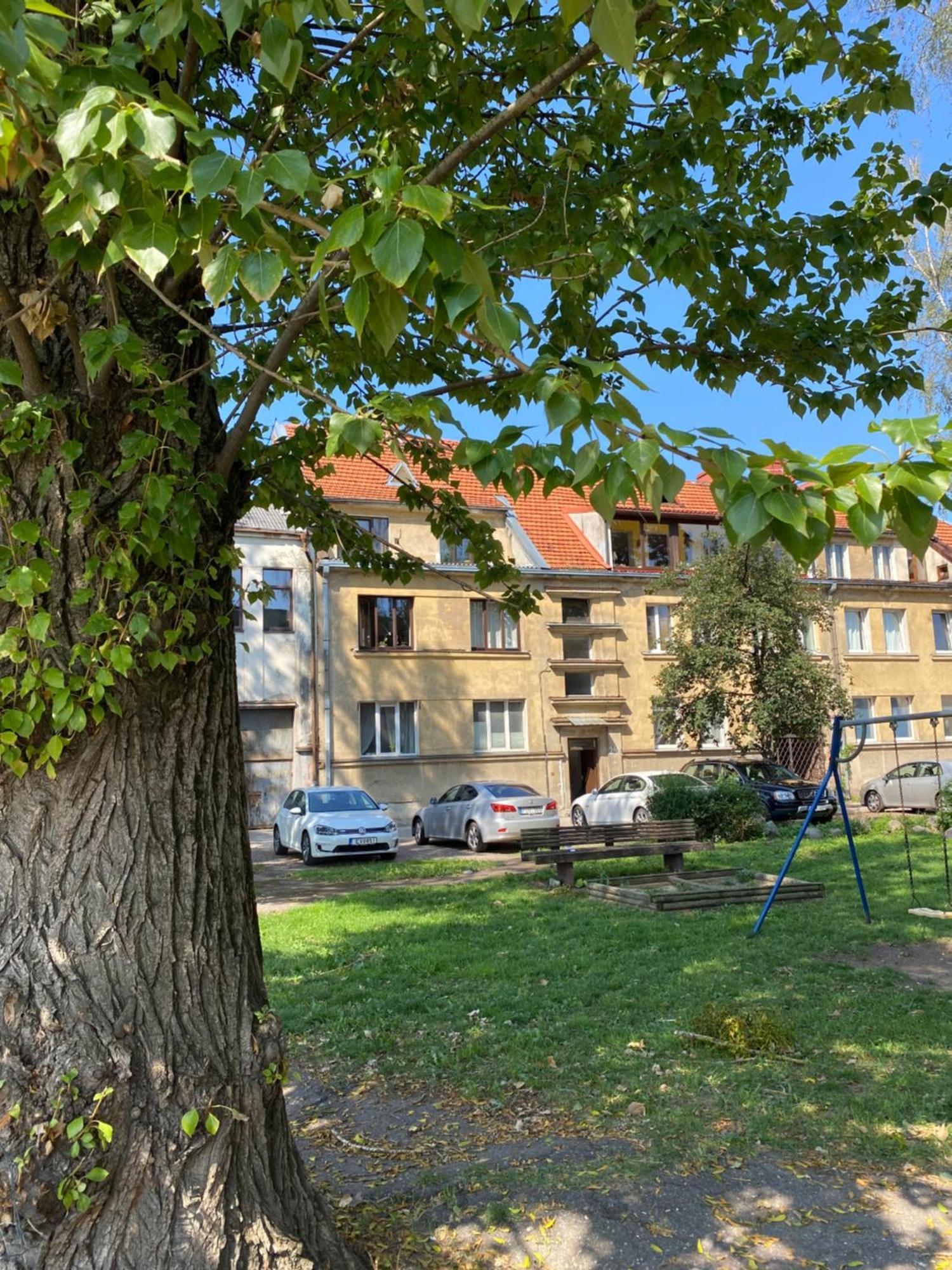 Spacious Old Town Apt, 3 Private Rooms, Sleeps 5-6 Kaunas Buitenkant foto